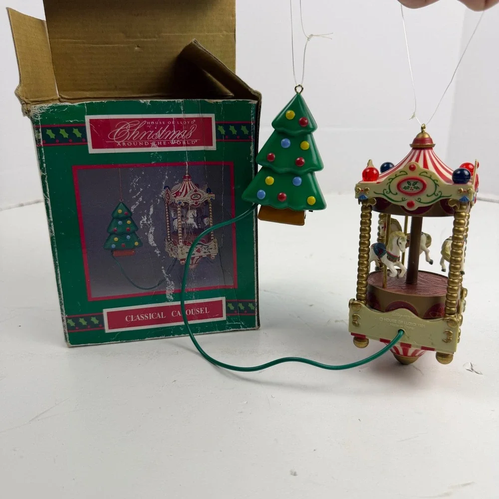 Vintage House of Lloyd Classical Carousel Musical Ornament 1991 541230 Boxed